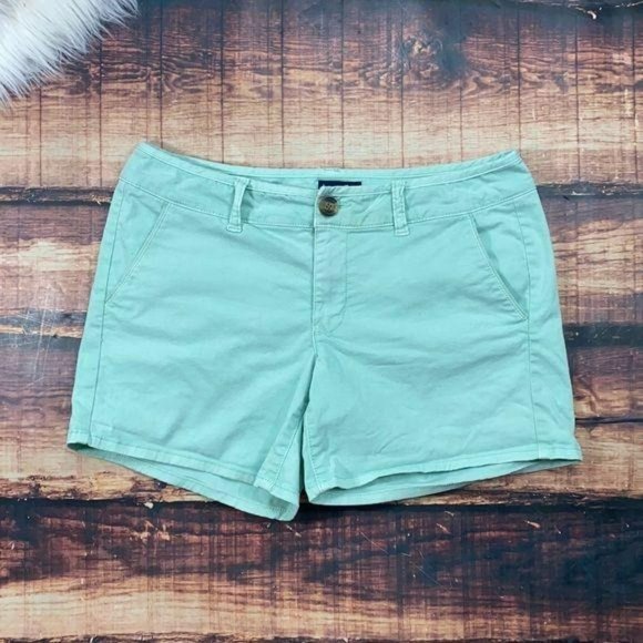 FREE SHIP 1 HR American Eagle Midi Stretch Mint Shorts - Picture 1 of 6